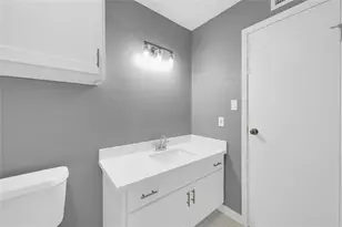 3919 Fairmont Pkwy, Pasadena, TX 77504 - Photo 5