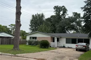 9507 Vogue Ln, Houston, TX 77080 - Photo 3