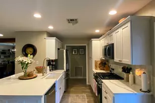 4111 Hill Oak Dr, Houston, TX 77092 - Photo 5