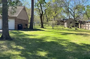 12203 Hickory Hollow Ln, Pinehurst, TX 77362 - Photo 3