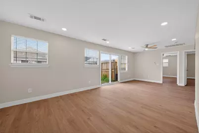 7927 Brays Street #A, Houston, TX 77012 - Photo 7