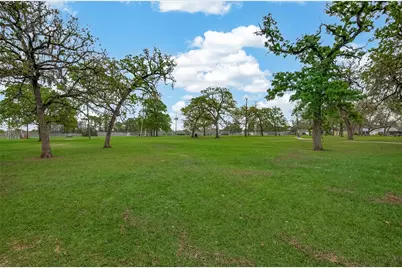 7927 Brays Street #A, Houston, TX 77012 - Photo 25