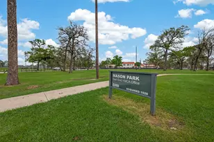 7927 Brays St, Houston, TX 77012 - Photo 21