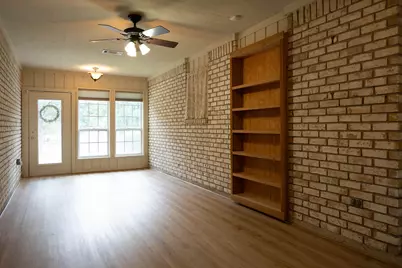 372 Oak Hill Drive, Huntsville, TX 77340 - Photo 19