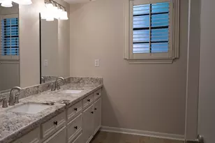 372 Oak Hill Dr, Huntsville, TX 77340 - Photo 17