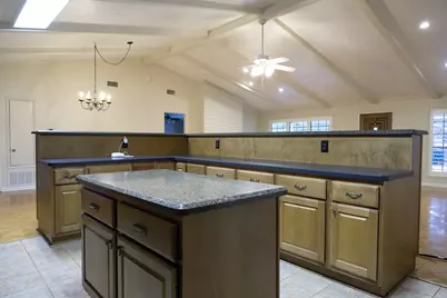 372 Oak Hill Drive, Huntsville, TX 77340 - Photo 7