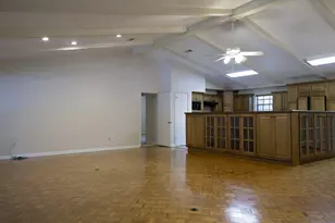 372 Oak Hill Dr, Huntsville, TX 77340 - Photo 3