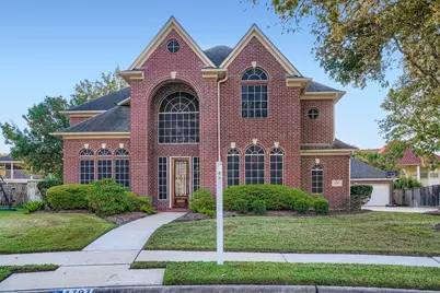 1707 Hatteras Court, Sugar Land, TX 77479 - Photo 3