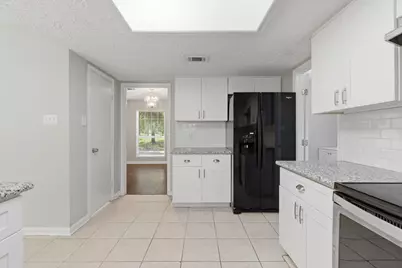 1122 Tigris Lane, Houston, TX 77090 - Photo 7