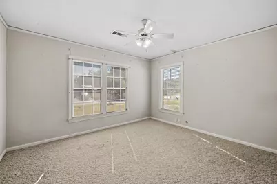 401 N Pruett Street, Baytown, TX 77520 - Photo 13