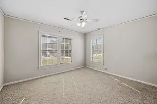 401 N Pruett St, Baytown, TX 77520 - Photo 13