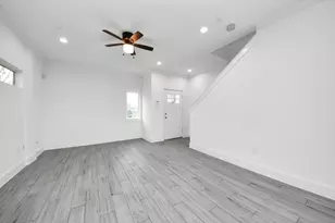 8305 Prairie View Dr, Houston, TX 77088 - Photo 7