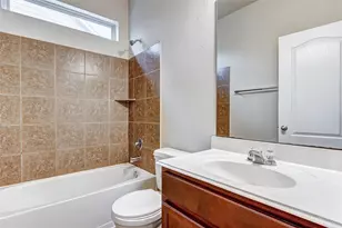 22402 Lavaca Ranch Ln, Katy, TX 77449 - Photo 9