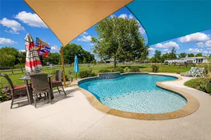 22209 Pierce St, Navasota, TX 77868 - Photo 3