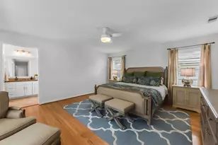 7706 Meadowbriar Ln, Houston, TX 77063 - Photo 15