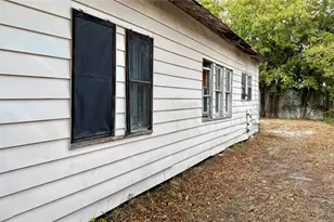 7809 Capitol St, Houston, TX 77012 - Photo 15