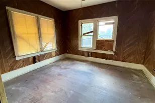 7809 Capitol St, Houston, TX 77012 - Photo 3