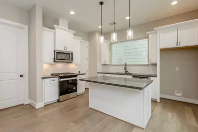 1439 W 25th Street #B, Houston, TX 77008 - Photo 9