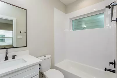 1439 W 25th Street #B, Houston, TX 77008 - Photo 35