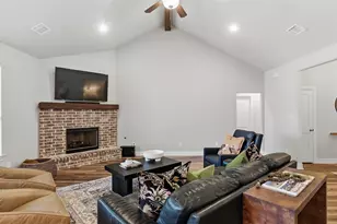 10468 Cornwall Ln, Iola, TX 77861 - Photo 11