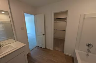 9015 Artic Rockfish Dr, Baytown, TX 77521 - Photo 9