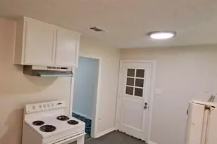 512 Azalea Ave, Orange, TX 77630 - Photo 5