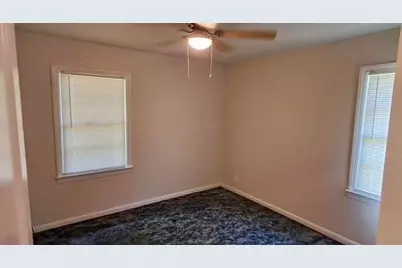 512 Azalea Avenue, Orange, TX 77630 - Photo 7