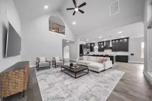 5807 Yango Terrace Ln, Sugar Land, TX 77479 - Photo 9