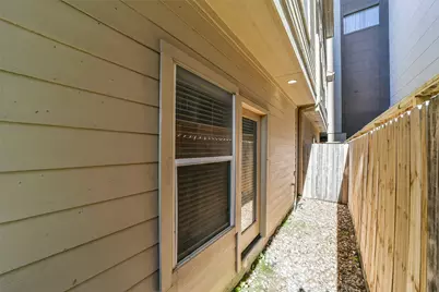 1117 Saint Agnes Street #E, Houston, TX 77030 - Photo 35