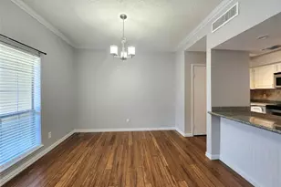 921 Marine Dr, Galveston, TX 77550 - Photo 3