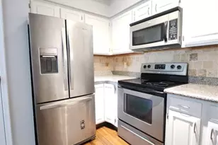 921 Marine Dr, Galveston, TX 77550 - Photo 5