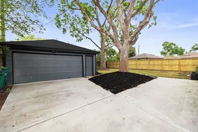 5934 Dumfries Drive, Houston, TX 77096 - Photo 29