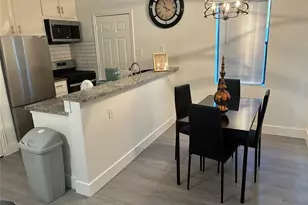 739 Neyland St, Houston, TX 77022 - Photo 3