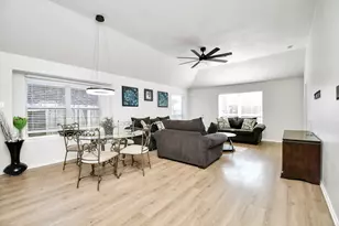 19931 Roycroft Ln, Richmond, TX 77407 - Photo 7