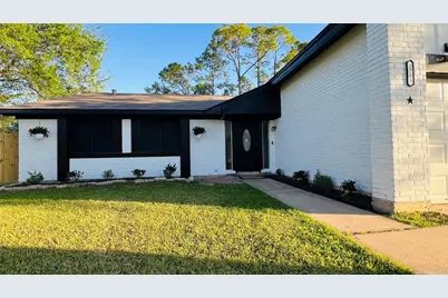 2203 Colonial Court S, League City, TX 77573 - Photo 27