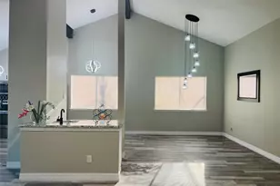 2203 Colonial Ct S, League City, TX 77573 - Photo 5