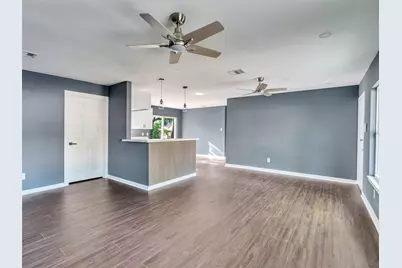 9814 Trumpet Street, Houston, TX 77078 - Photo 7