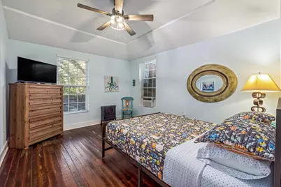 1904 Avenue N, Galveston, TX 77550 - Photo 23