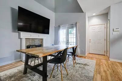 2601 Augusta Drive #26, Houston, TX 77057 - Photo 9