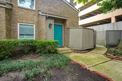 2601 Augusta Drive #26, Houston, TX 77057 - Photo 3