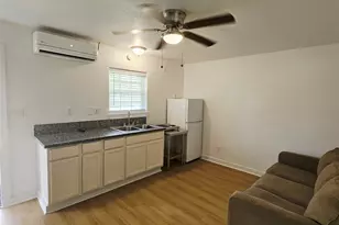 305 Miles Rd, Bacliff, TX 77518 - Photo 9