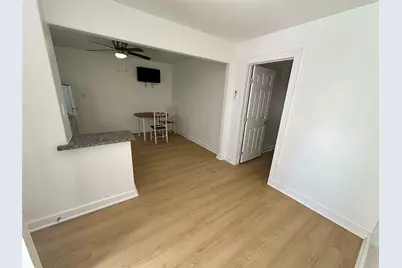 305 Miles Road, Bacliff, TX 77518 - Photo 3