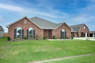 2107 Amistaqd Rd, League City, TX 77539 - Photo 3