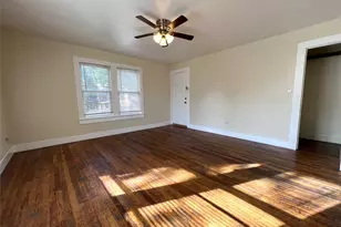 617 12th St, Huntsville, TX 77340 - Photo 5