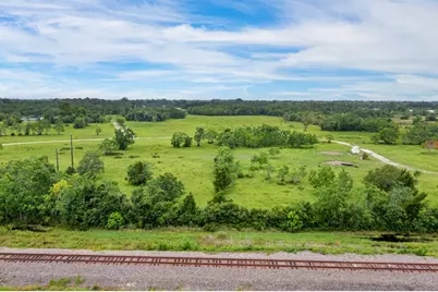 10935 Highway 6, Hitchcock, TX 77510 - Photo 17