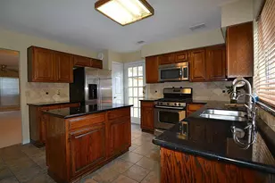16006 Maple Acres Ct, Houston, TX 77095 - Photo 7
