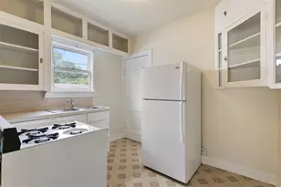 1133 Bayland Ave, Houston, TX 77009 - Photo 5