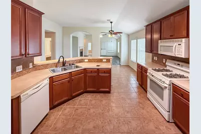 19531 S Village Of Bridgestone Lane, Spring, TX 77379 - Photo 7