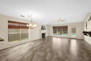 2112 Castle Dr, League City, TX 77573 - Photo 9
