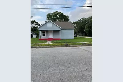 347 E Elgie Street, Beaumont, TX 77705 - Photo 1